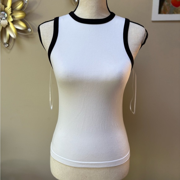 Women's White and Black Contrast Sleeveless Top - Picture 1 of 5
